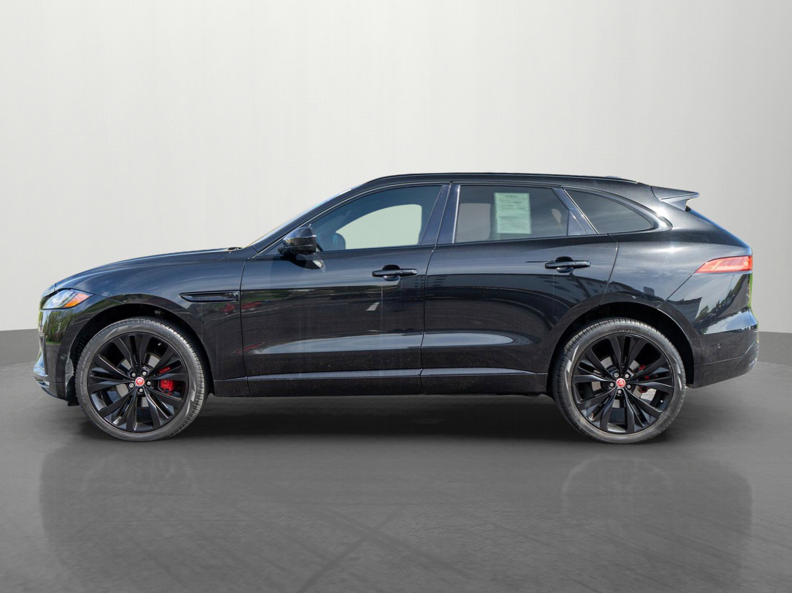 Used 2019 Jaguar F-PACE S AWD/4WD image 4
