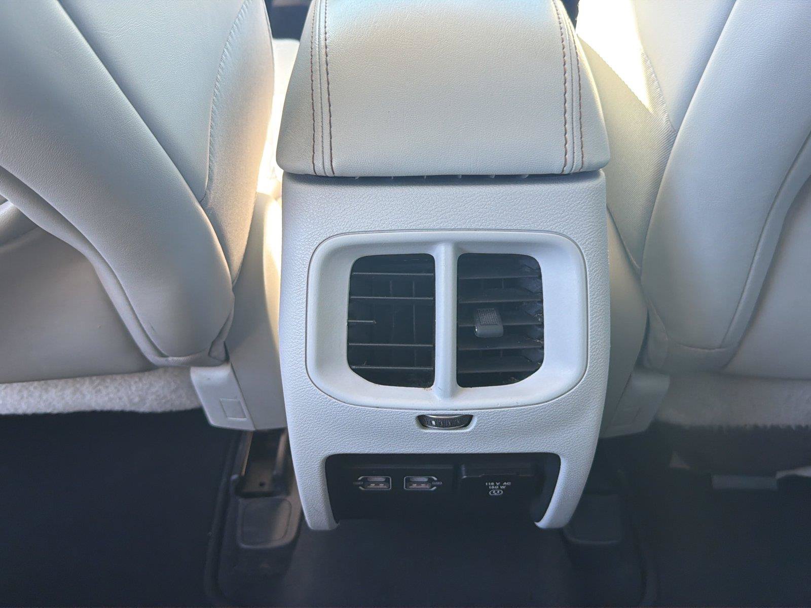 Used 2021 Jeep Cherokee Limited AWD/4WD image 19
