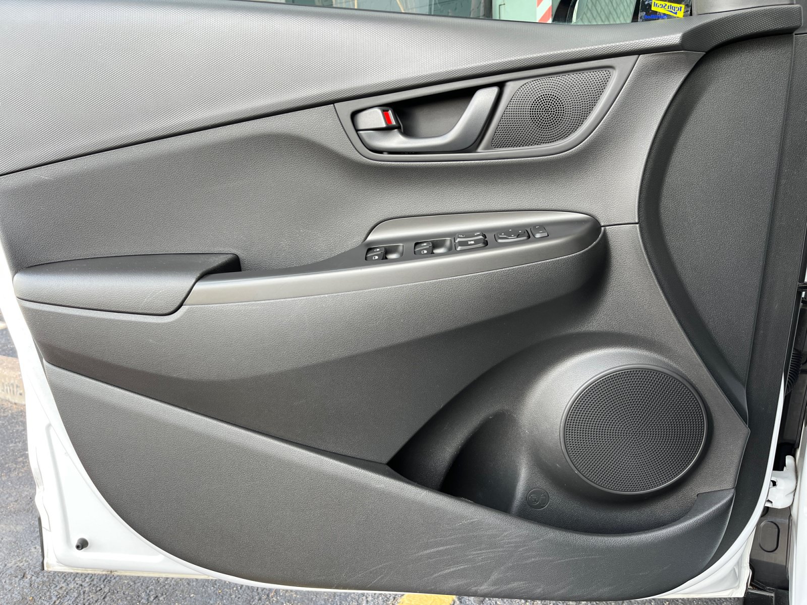 Used 2020 Hyundai Kona SE AWD/4WD image 13