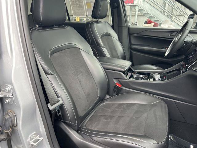 Certified 2023 Jeep Grand Cherokee L Laredo AWD/4WD image 42