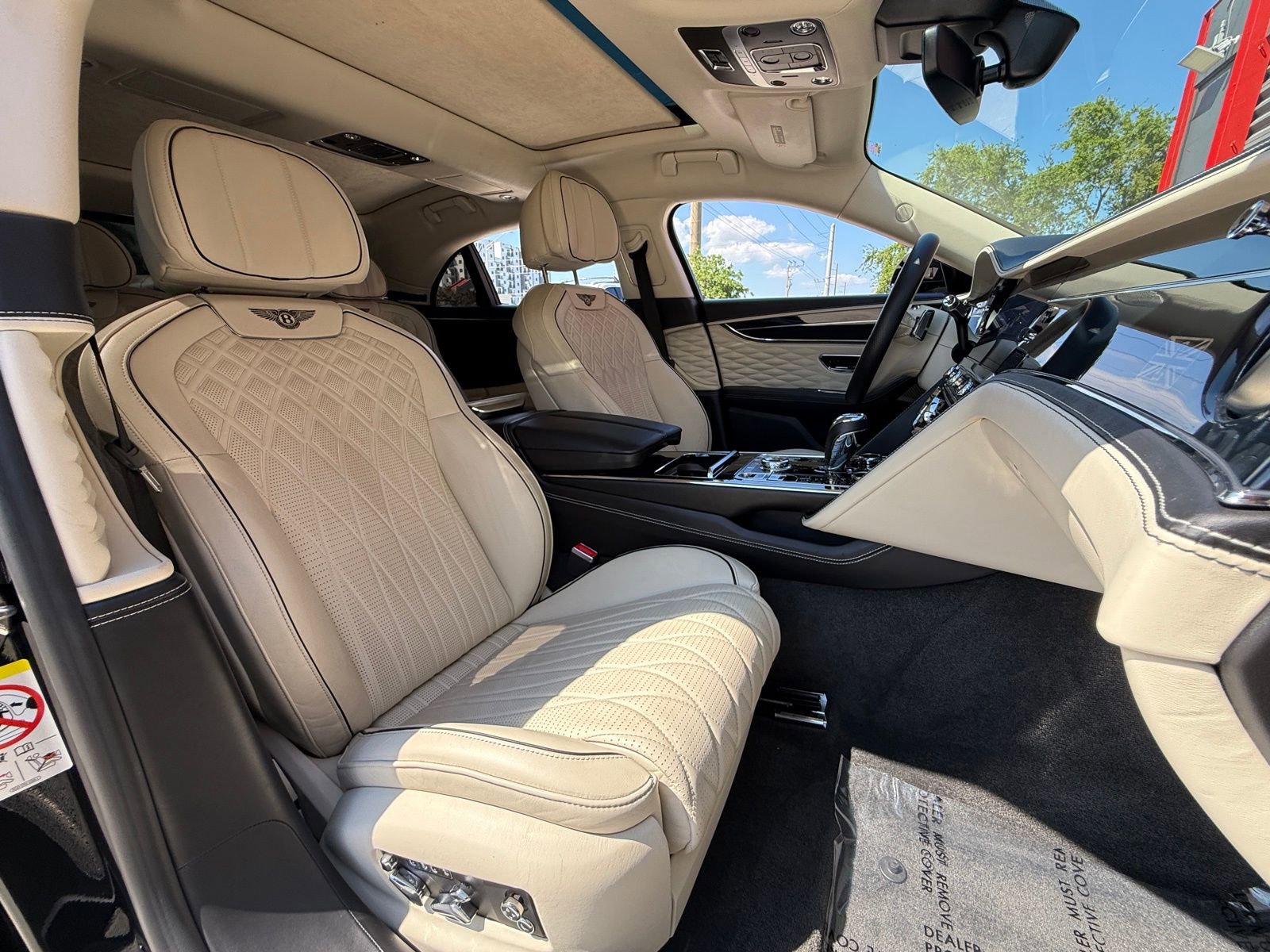 Used 2020 Bentley Flying Spur W12 image 25