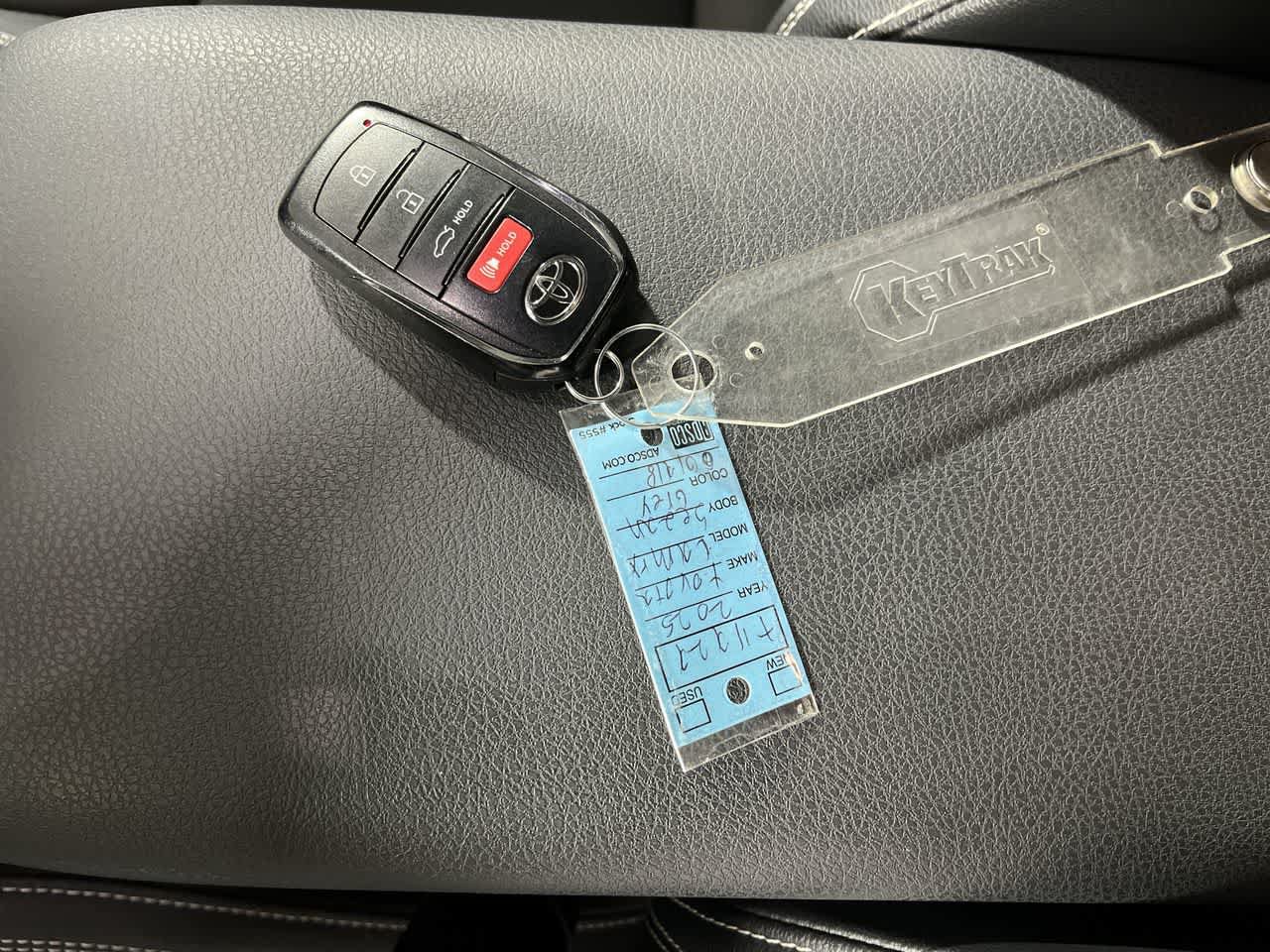 Used 2025 Toyota Camry SE FWD image 23