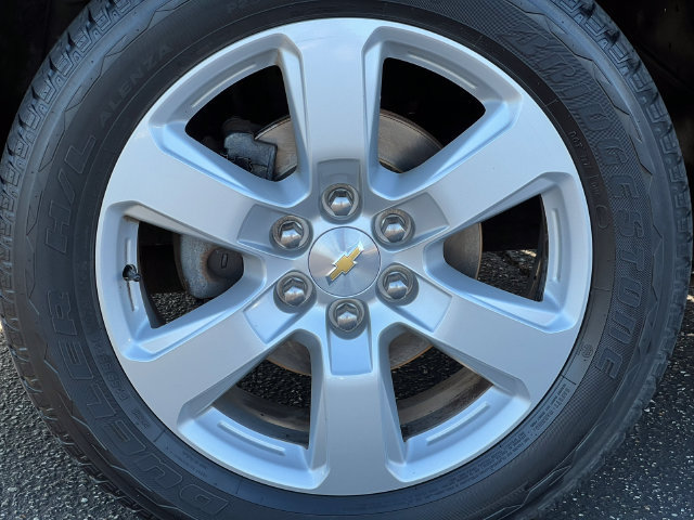 Used 2017 Chevrolet Traverse LT w/ Style and Technology Package FWD image 8