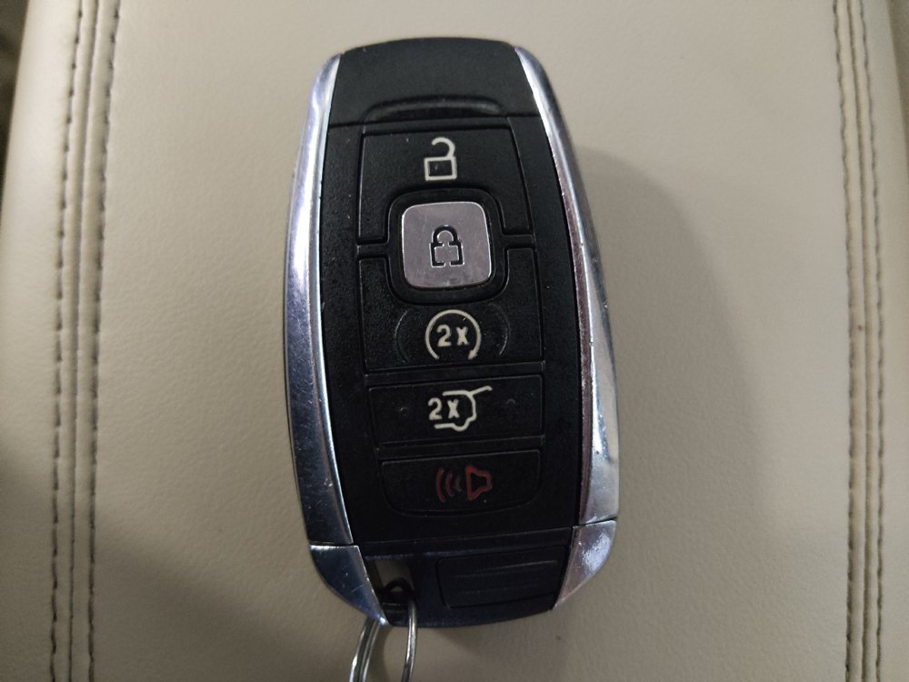 Used 2019 Lincoln MKC Reserve FWD image 32