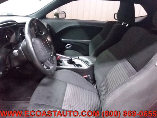 Used 2019 Dodge Challenger R/T RWD image 10
