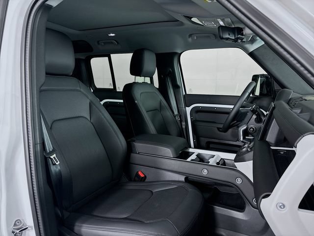 New 2025 Land Rover Defender 110 S AWD/4WD image 25
