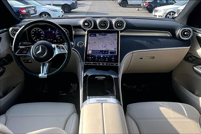 Used 2026 Mercedes-Benz GLC 300 4MATIC image 12