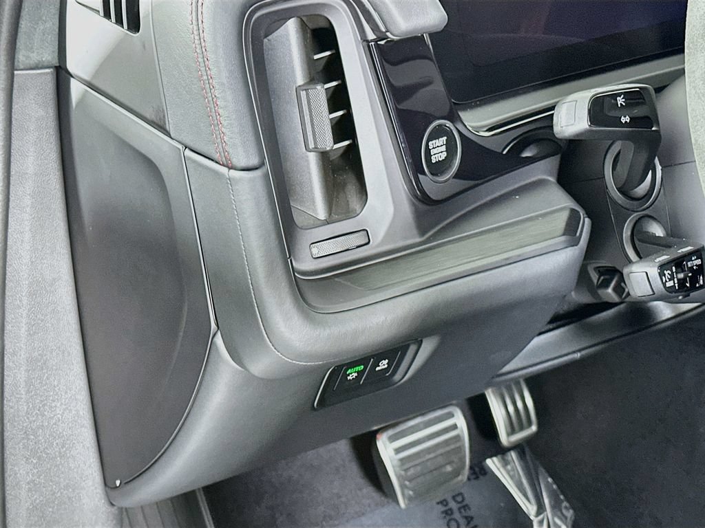New 2026 Porsche Cayenne GTS AWD/4WD image 11