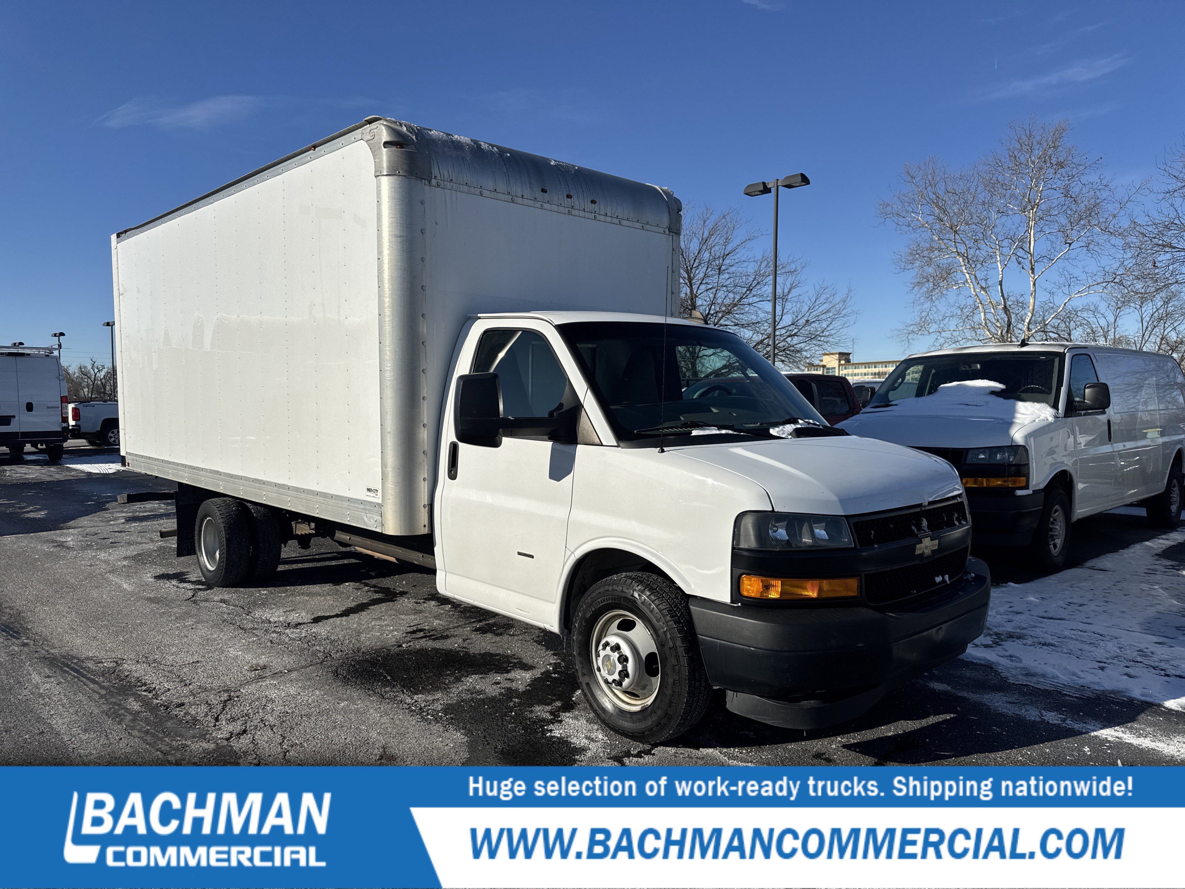 Used 2018 Chevrolet Express 3500 Extended w/ Driver Convenience Package image 1