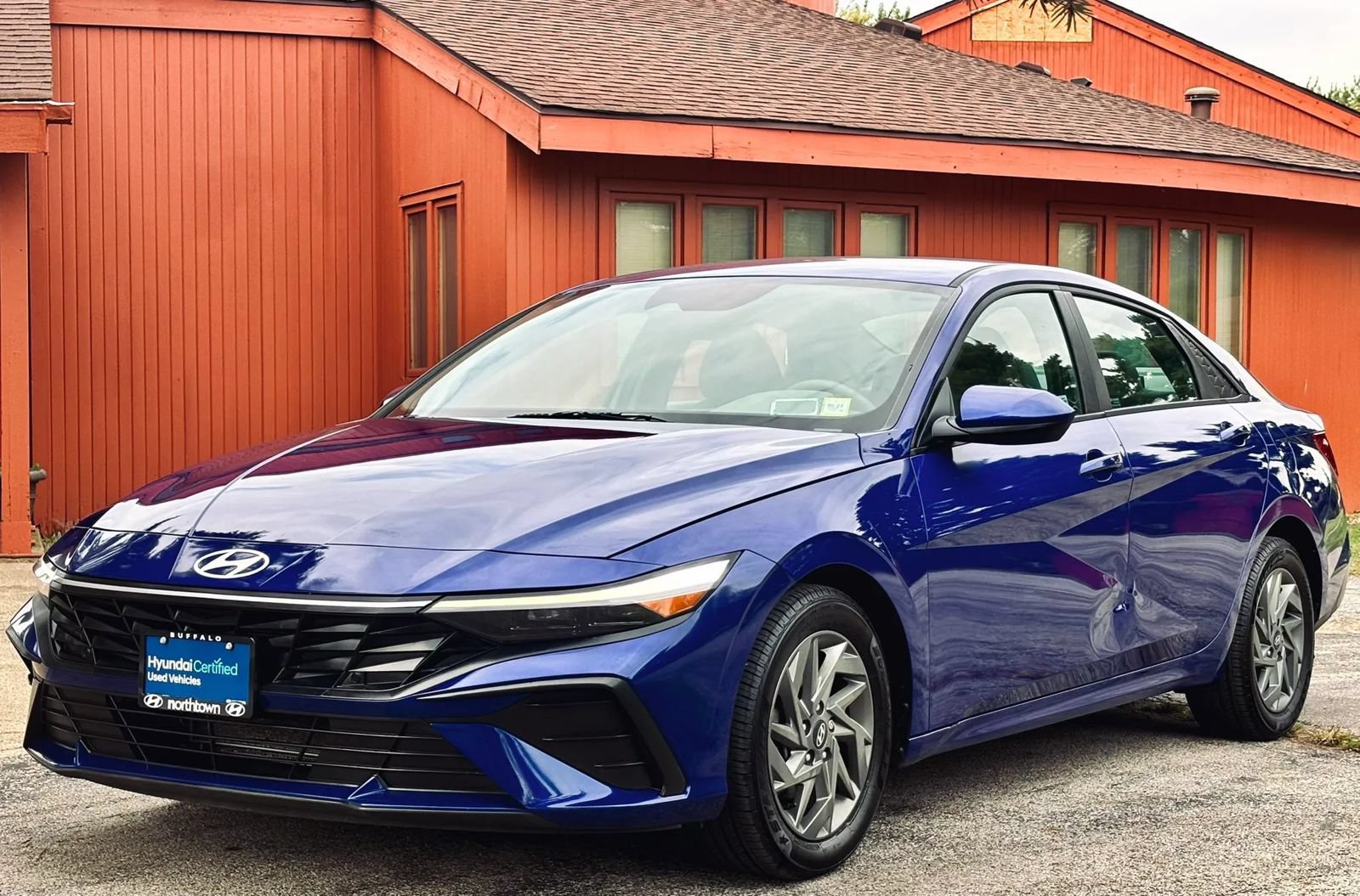 Used 2024 Hyundai Elantra SEL FWD image 1