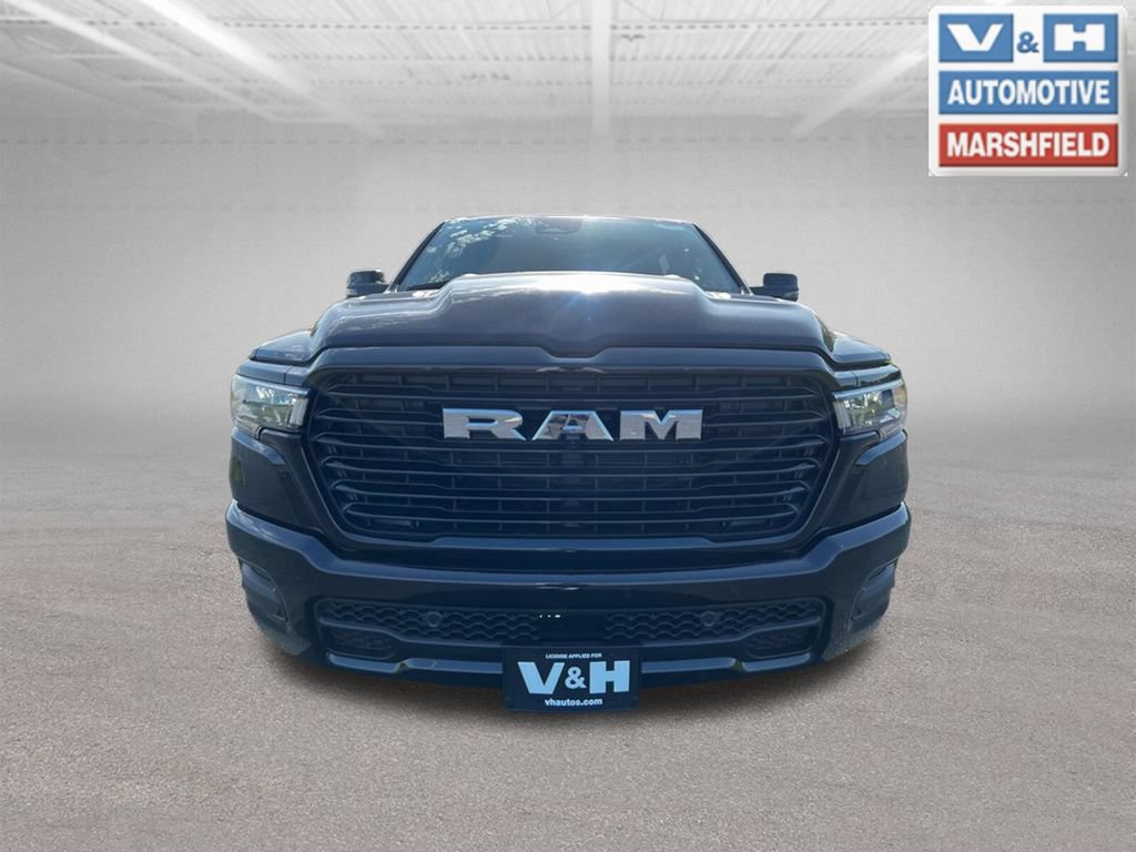 Used 2025 RAM 1500 Laramie AWD/4WD image 9