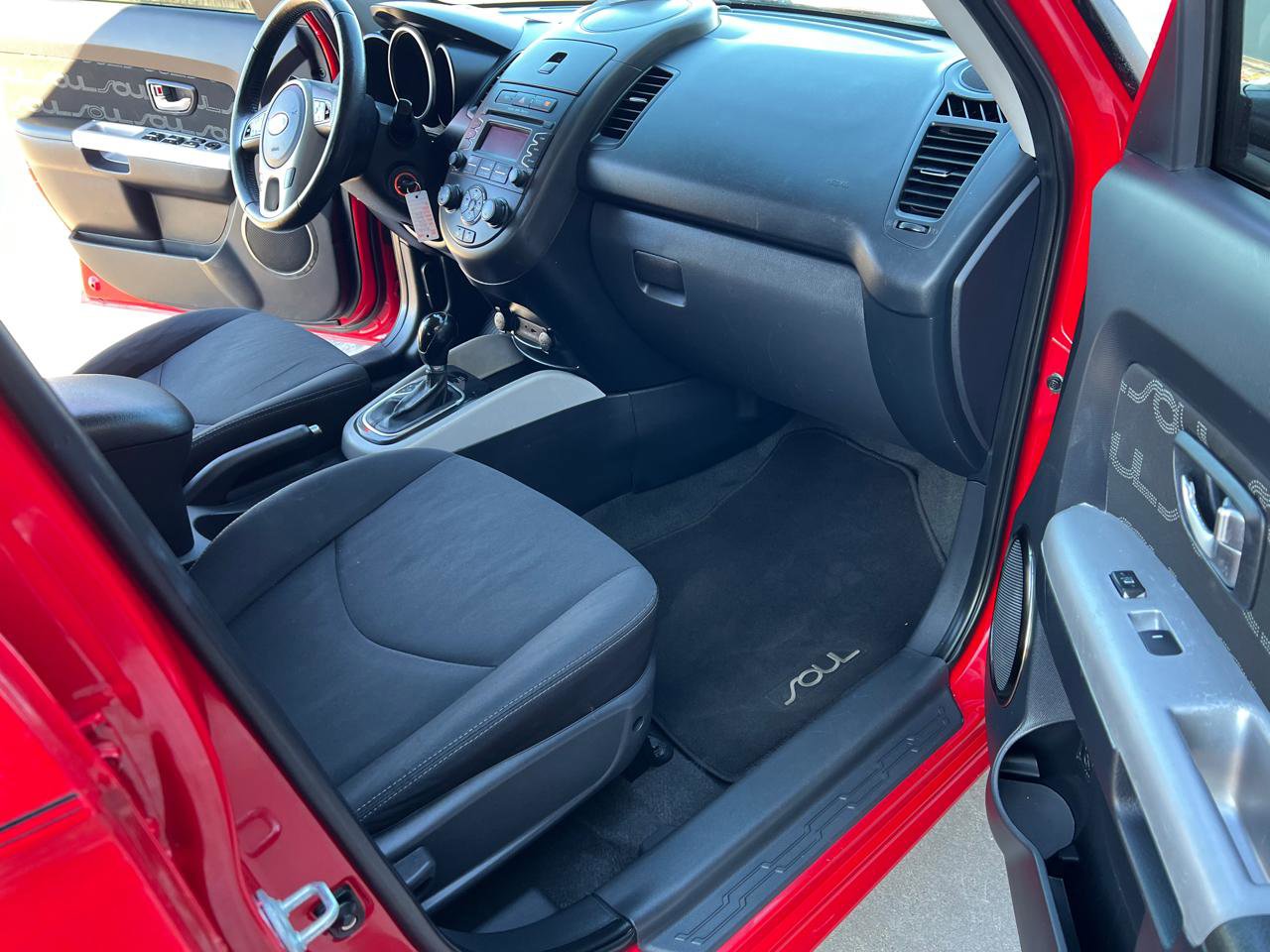 Used 2012 Kia Soul + image 15