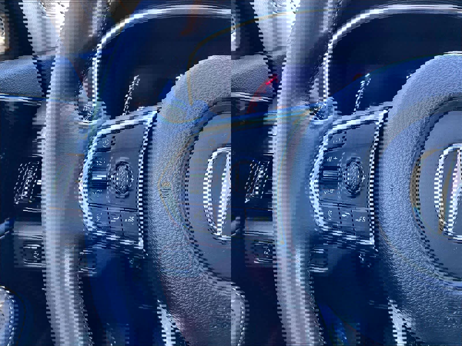 Used 2023 Acura MDX SH-AWD w/ Technology Package image 24