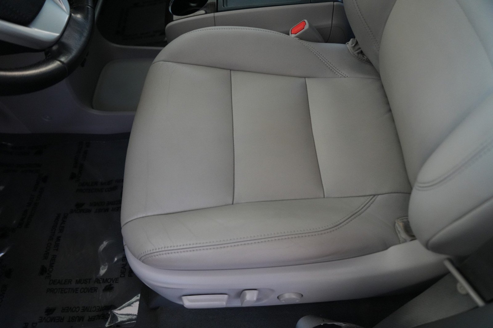 Used 2020 Toyota Sienna XLE Premium AWD/4WD image 27