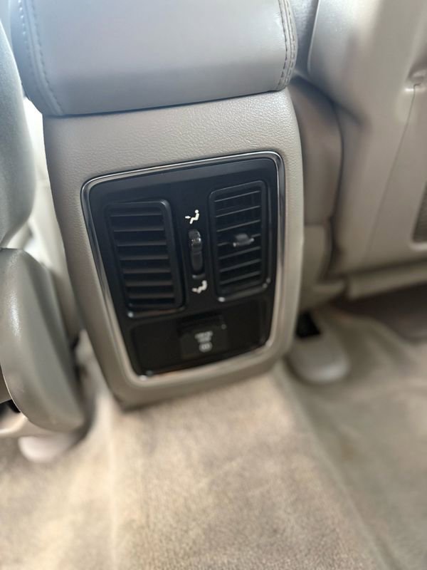 Used 2011 Dodge Durango Crew w/ Entry Nav/Commuter Group image 18