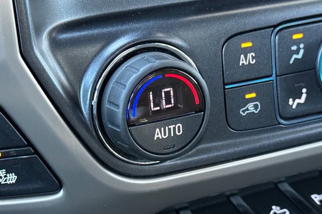 Used 2018 GMC Sierra 2500 Denali w/ Duramax Plus Package AWD/4WD image 29