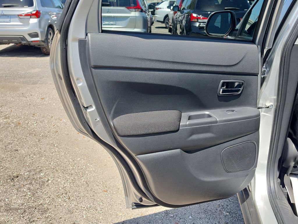 Used 2023 Mitsubishi Outlander Sport ES AWD/4WD image 12