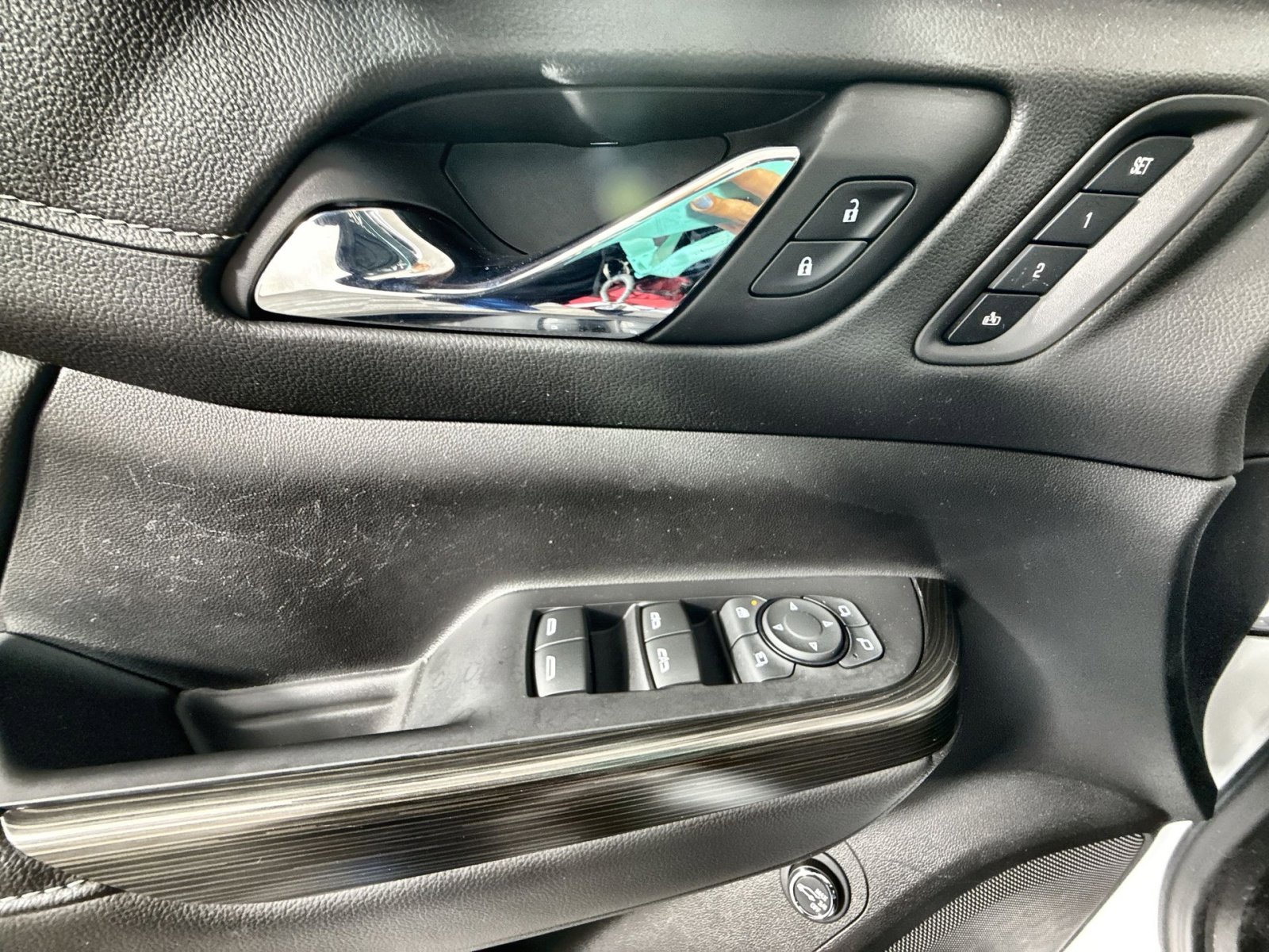 Used 2023 GMC Acadia SLT w/ Preferred Package image 15