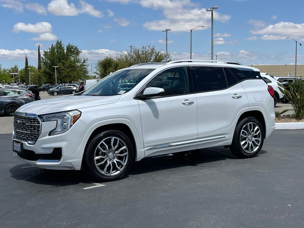 Used 2023 GMC Terrain Denali AWD/4WD image 6