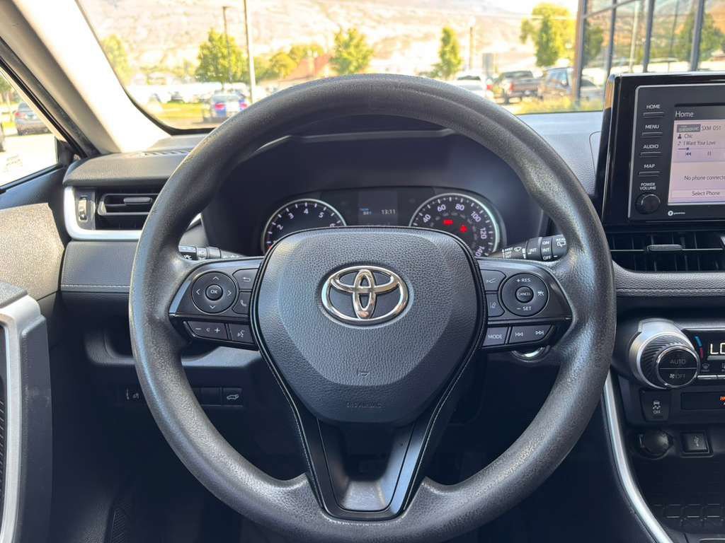 Used 2021 Toyota RAV4 XLE image 13