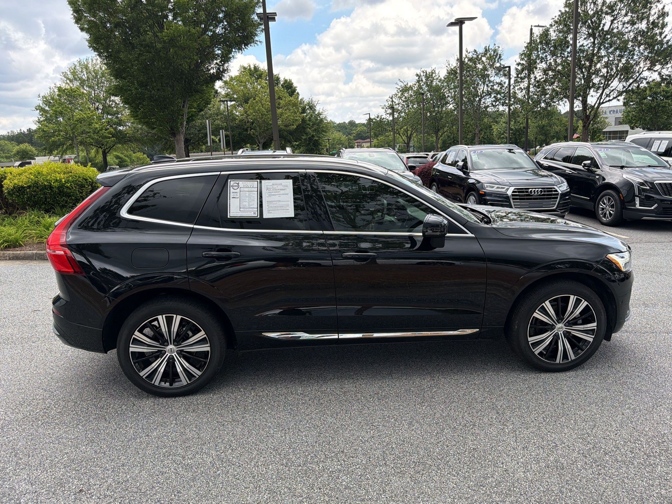 Used 2023 Volvo XC60 B5 Plus w/ Protection Package Premier FWD image 8