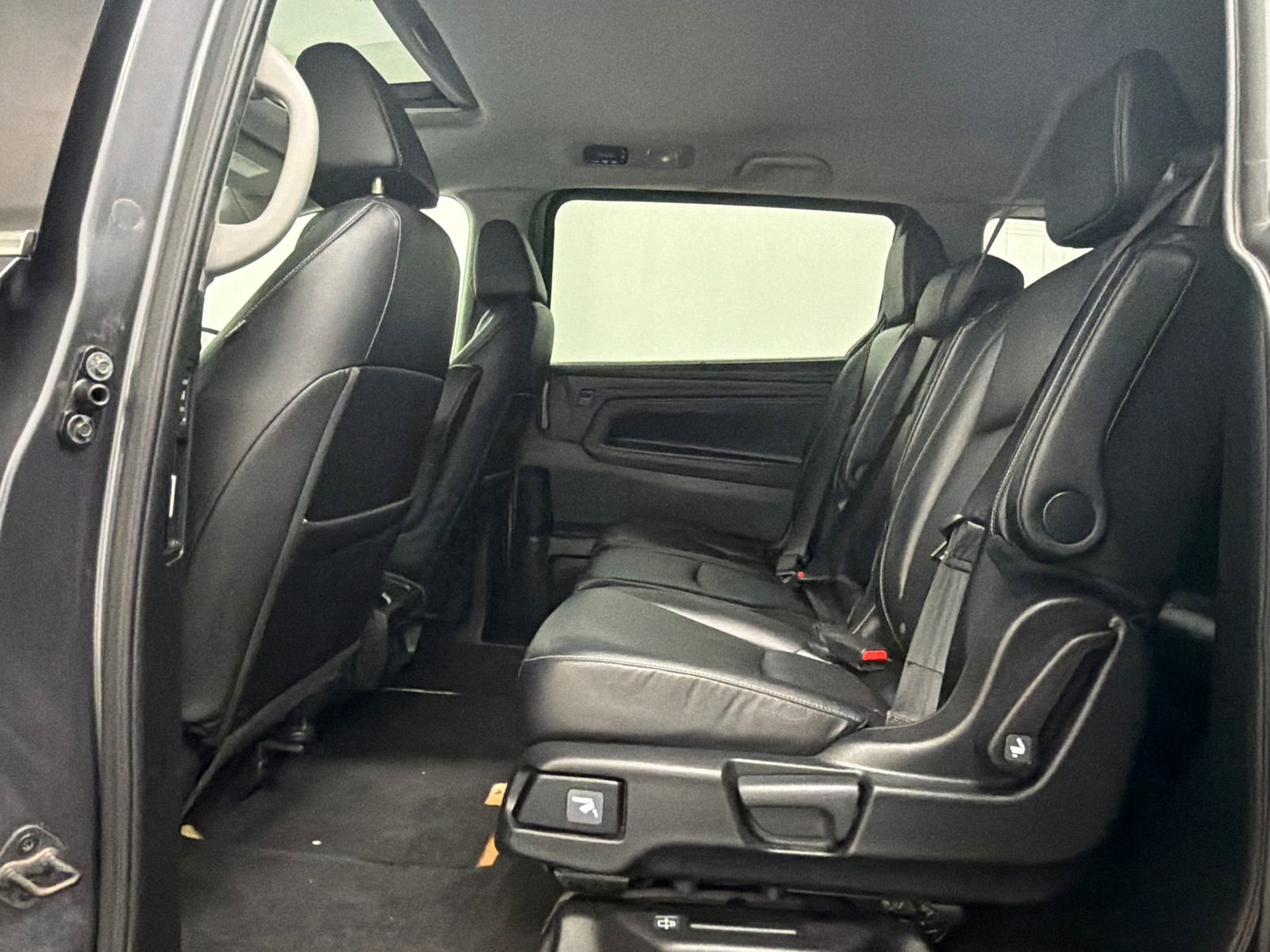 Used 2024 Honda Odyssey EX-L image 18