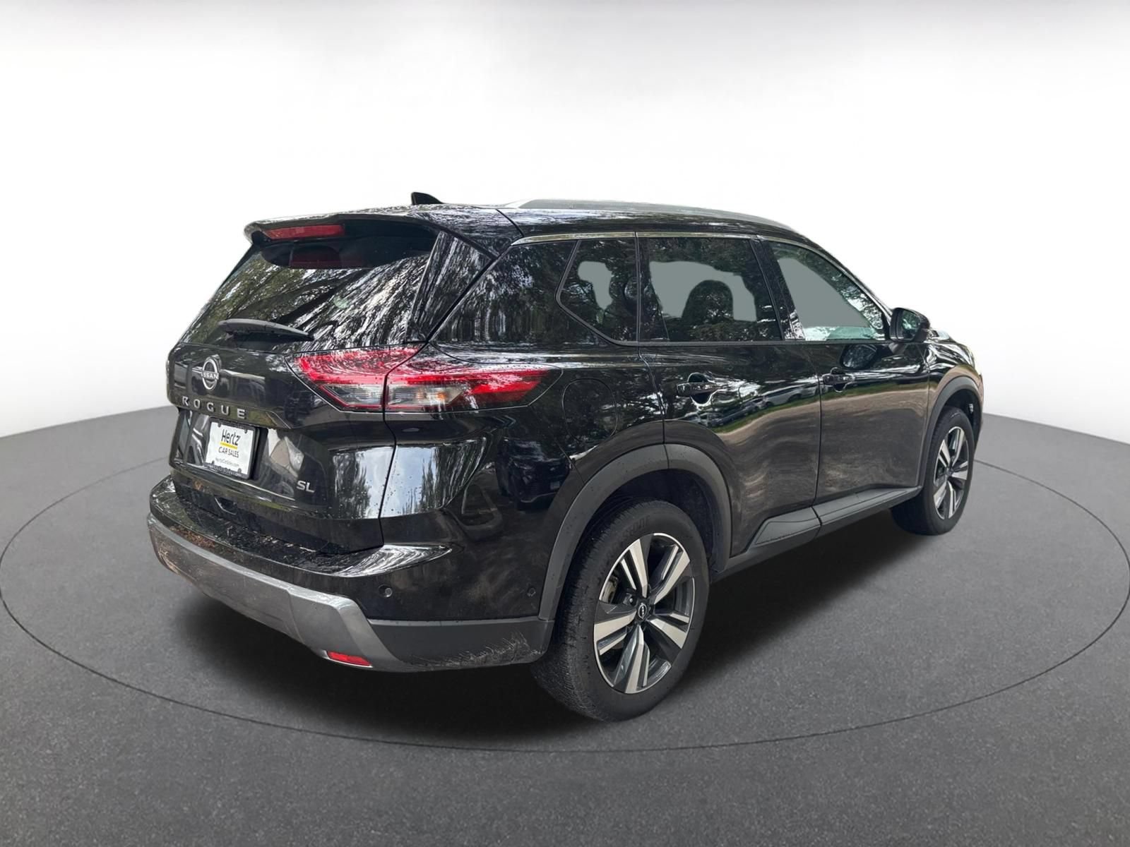 Used 2026 Nissan Rogue SL FWD image 12