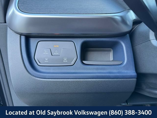 New 2025 Volkswagen ID. Buzz Pro S RWD image 32