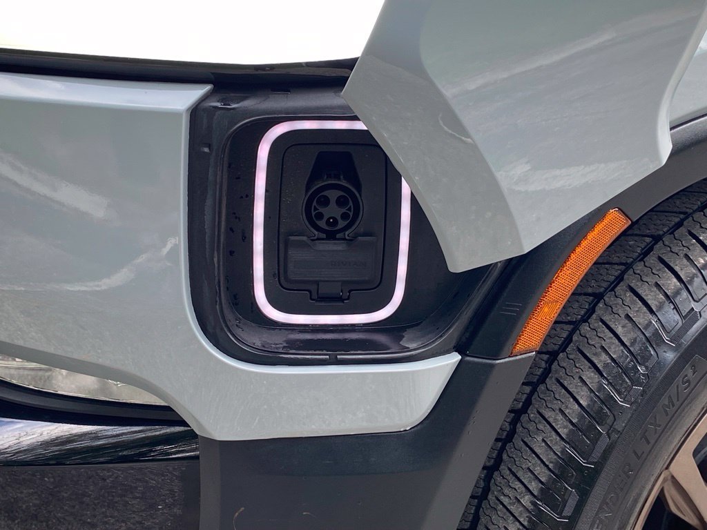 Used 2023 Rivian R1S Adventure Dual AWD/4WD image 12