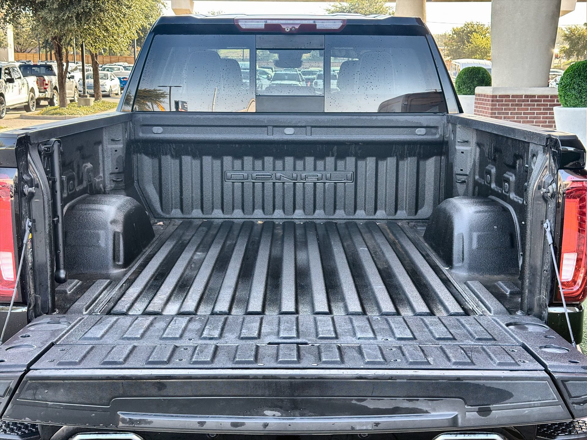 Used 2023 GMC Sierra 1500 Denali Ultimate AWD/4WD image 24