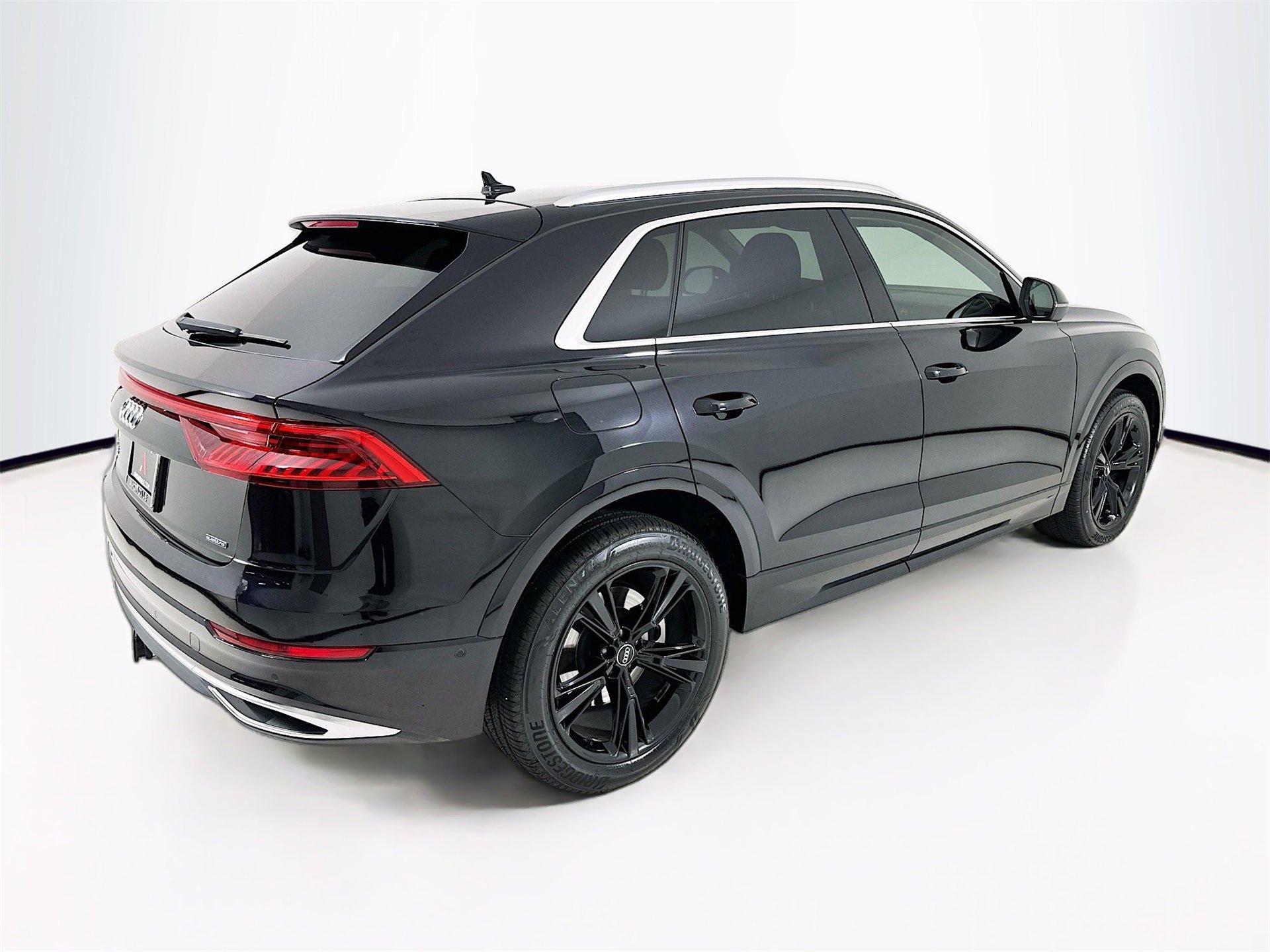 Used 2021 Audi Q8 Premium Plus image 8