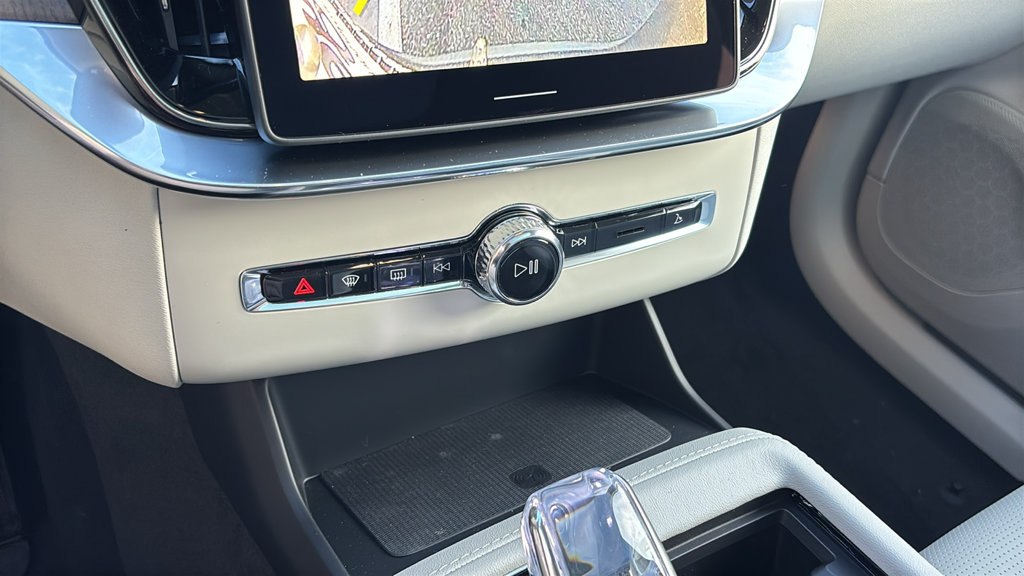 New 2027 Volvo XC90 B6 Ultra AWD/4WD image 21