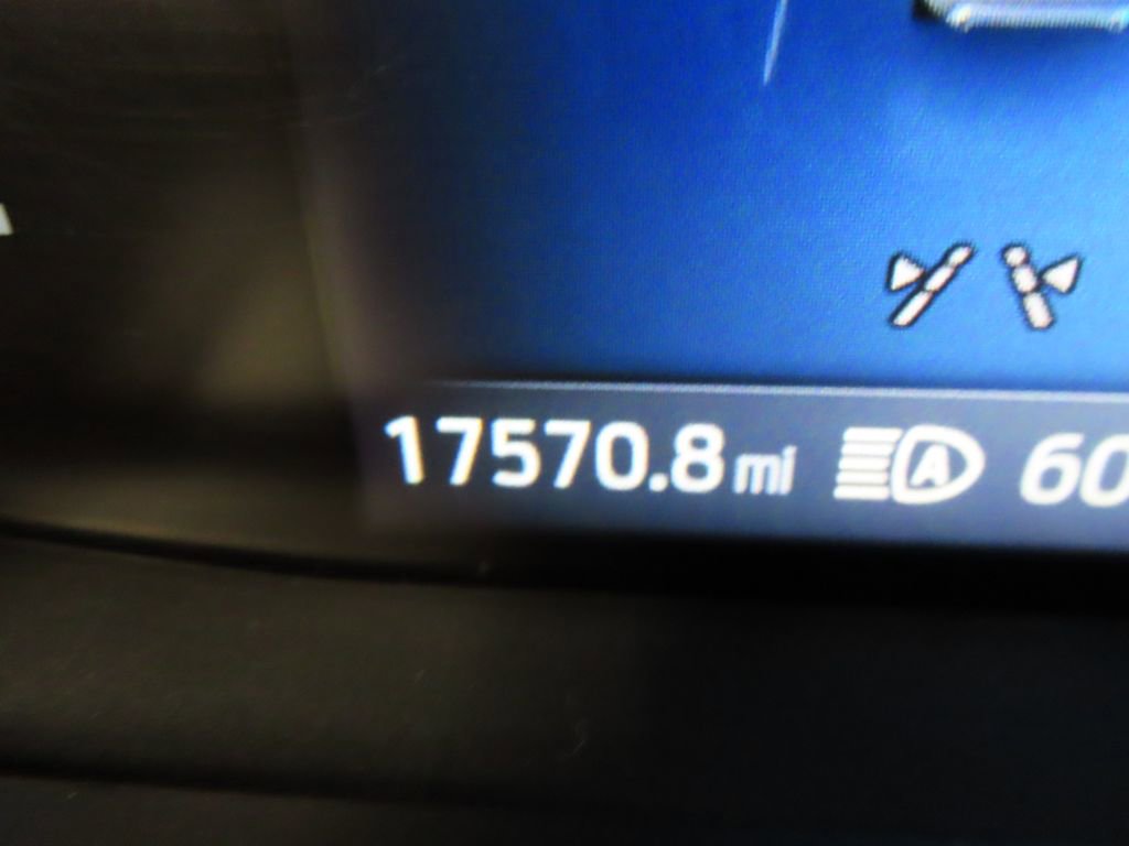 Used 2024 Ford Escape ST-Line image 12