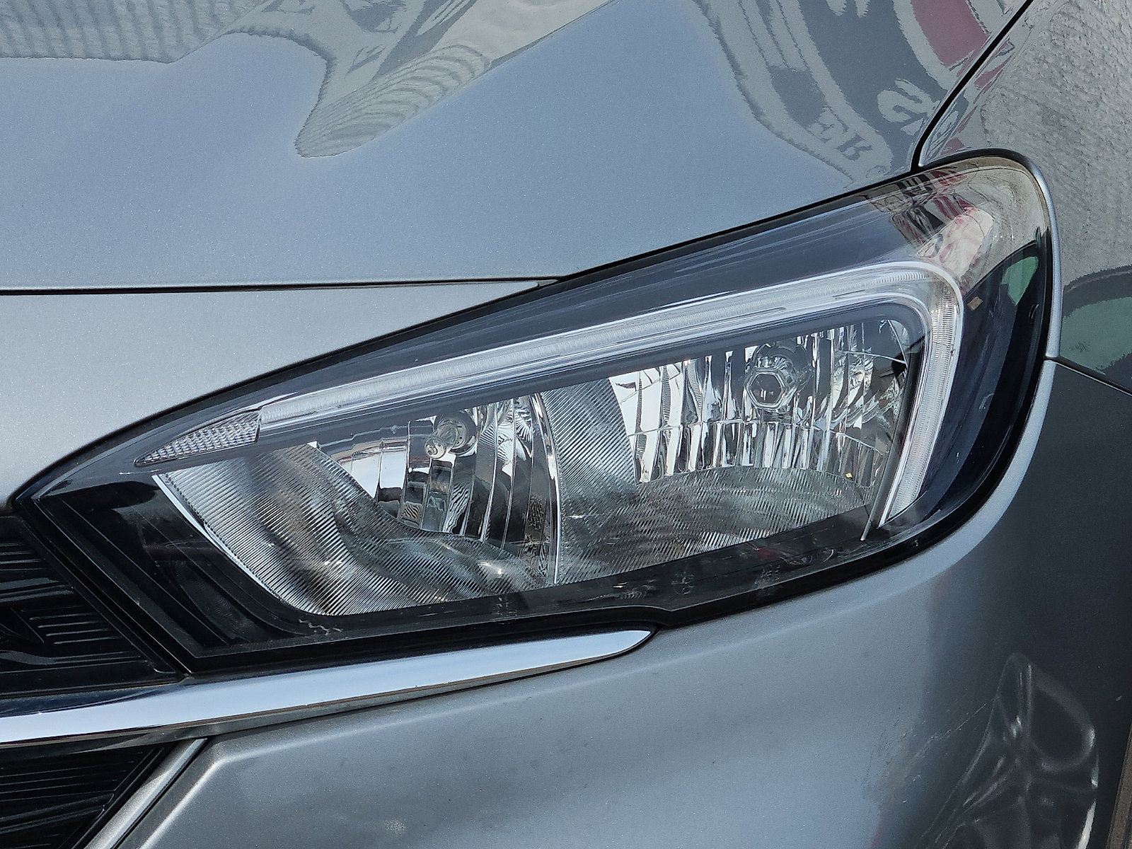 Certified 2023 Buick Encore GX Select w/ Sport Touring Package image 5