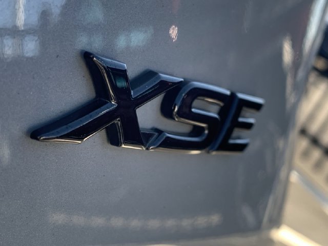 Certified 2025 Toyota Sienna XSE w/ XSE Premium Package AWD/4WD image 43