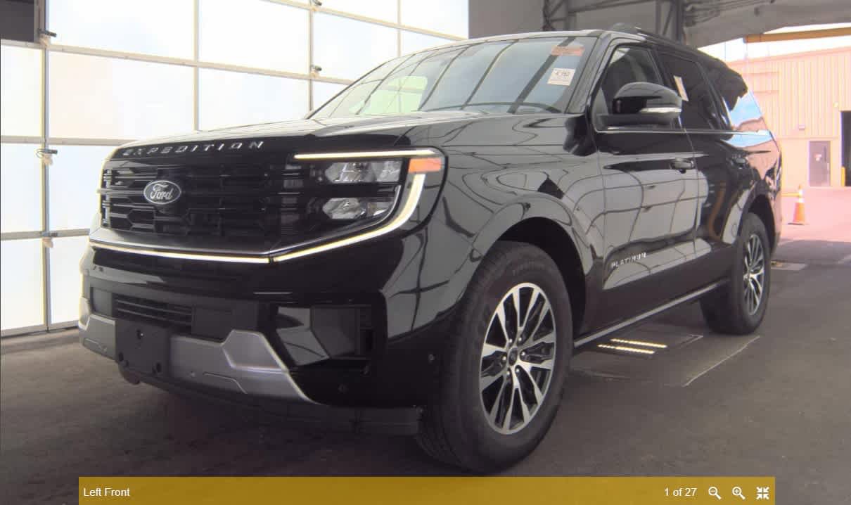 Used 2025 Ford Expedition Platinum AWD/4WD image 4