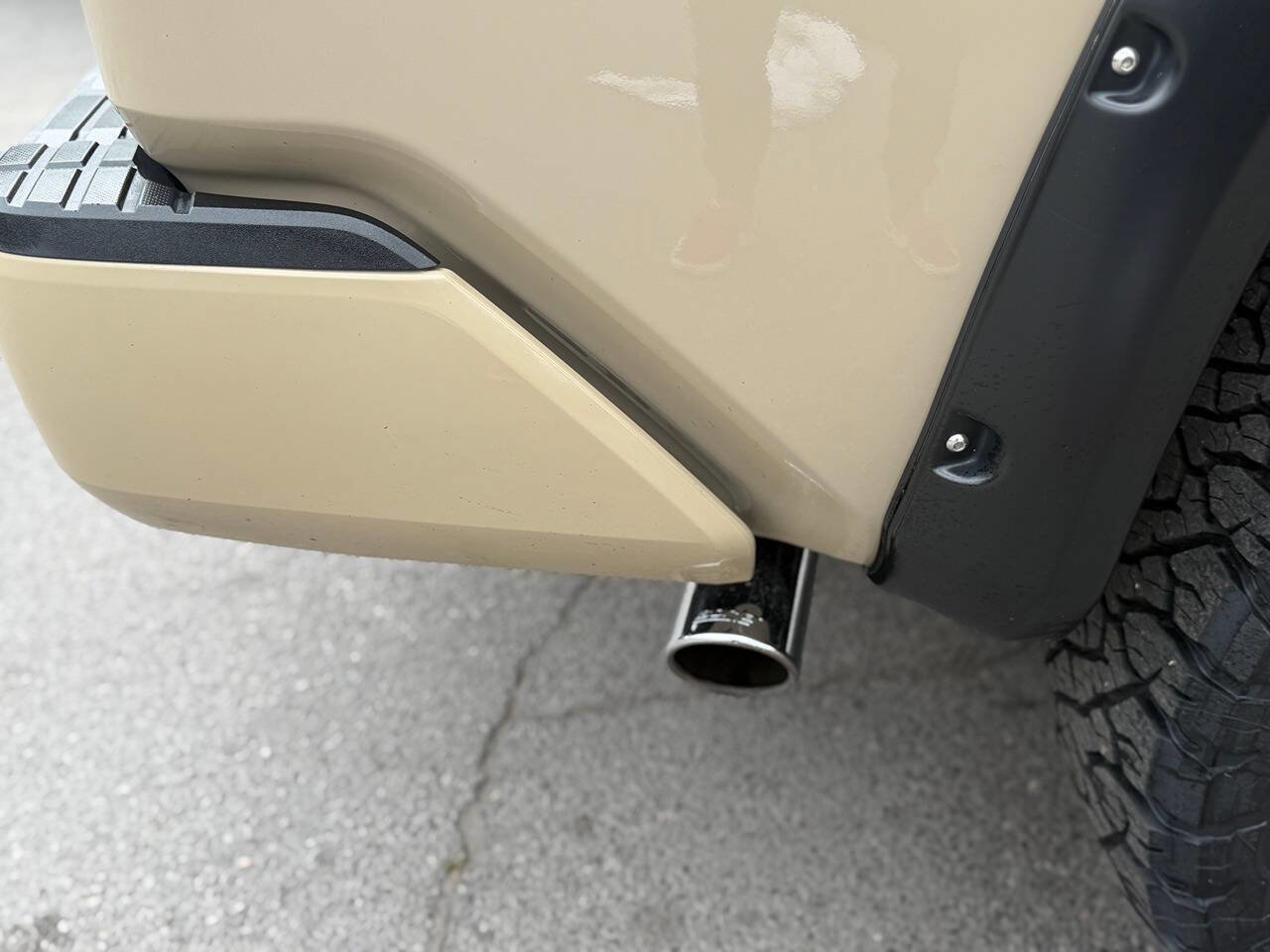 Used 2017 Toyota Tundra Limited w/ Limited Premium Package AWD/4WD image 46