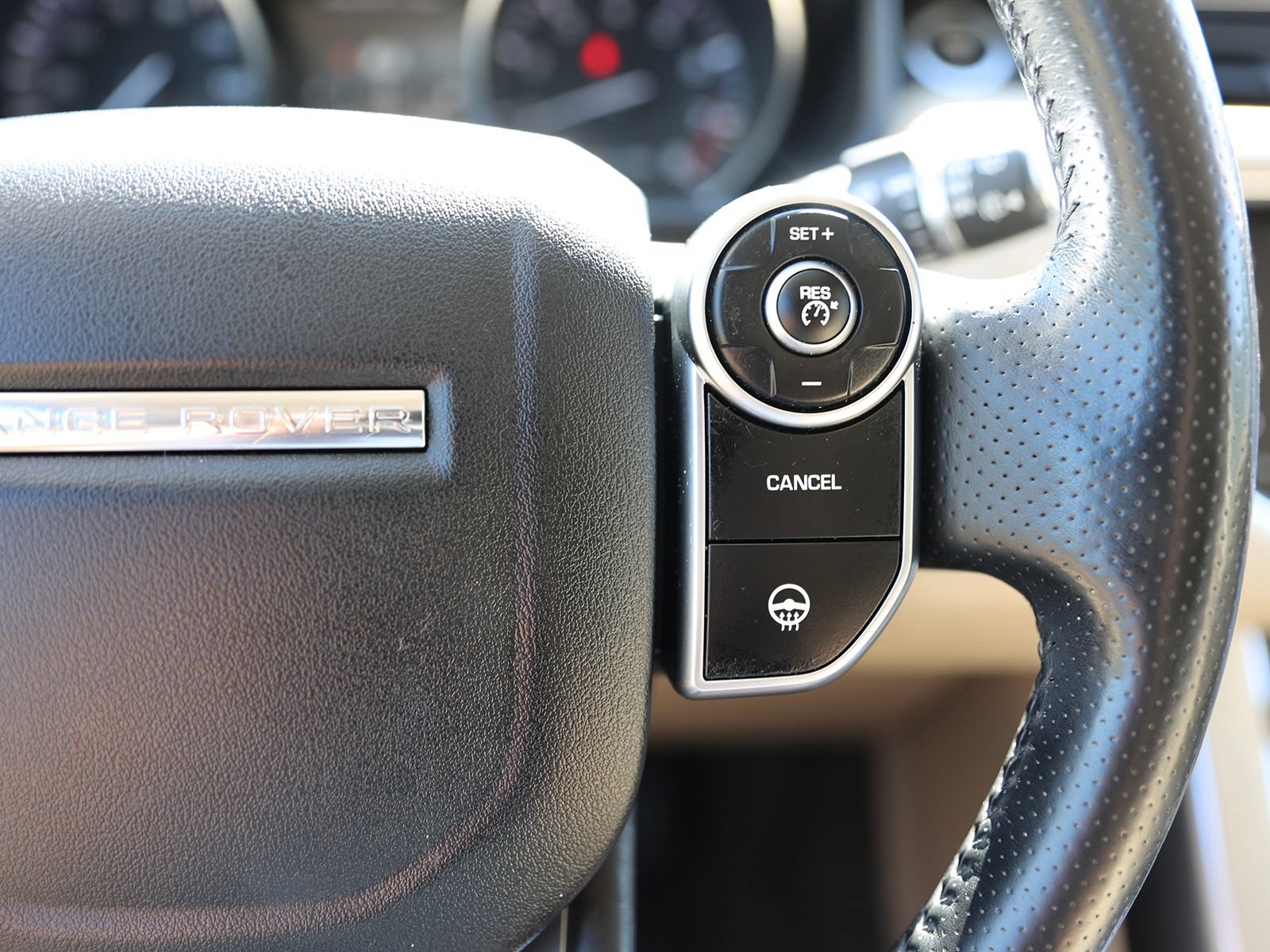 Used 2015 Land Rover Range Rover Sport HSE AWD/4WD image 37