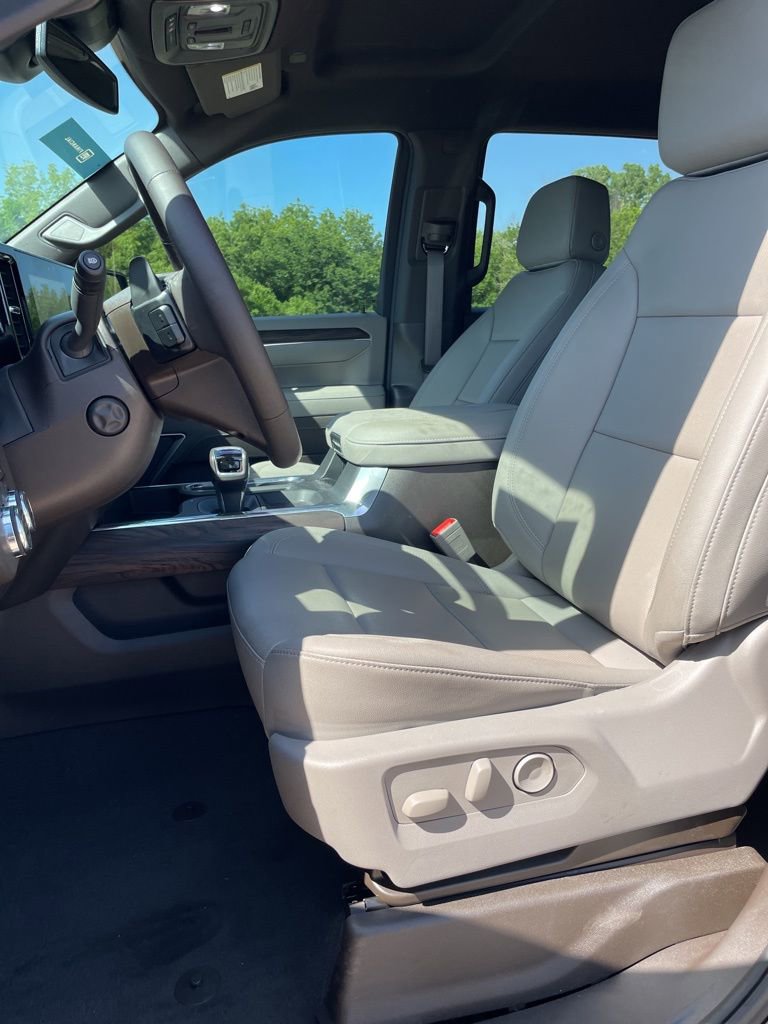 Used 2025 GMC Sierra 1500 SLT w/ SLT Premium Package AWD/4WD image 7
