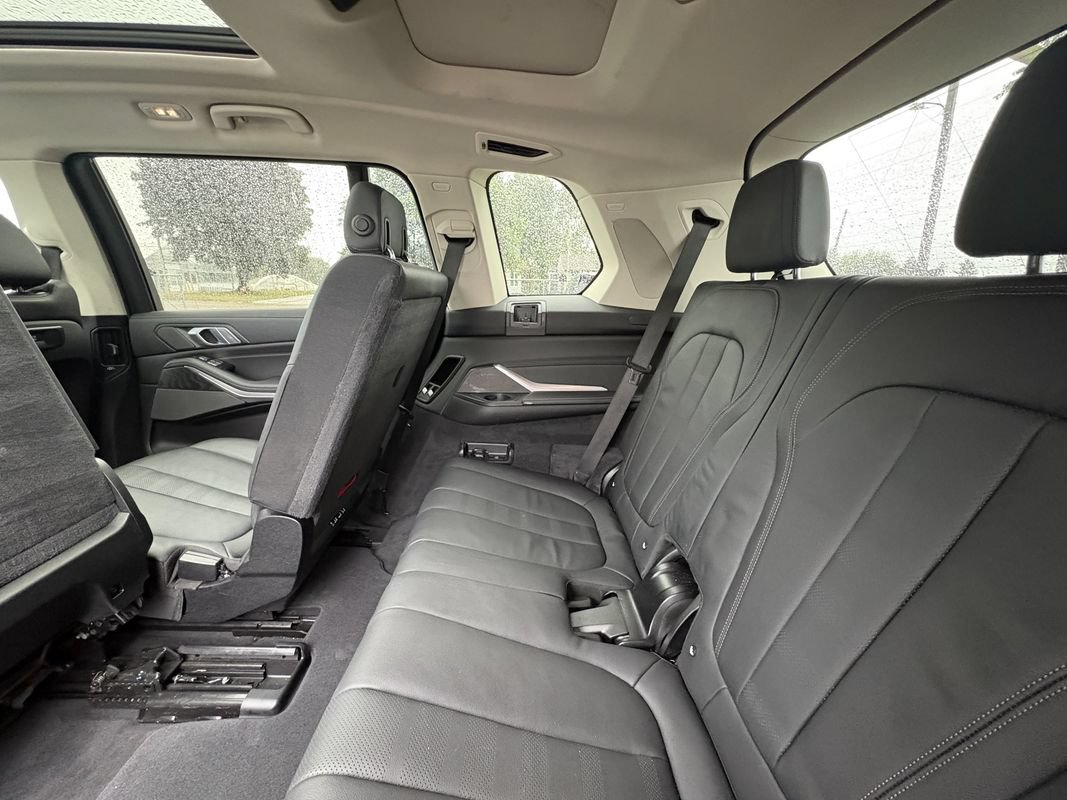 Used 2020 BMW X7 xDrive40i w/ Premium Package AWD/4WD image 30