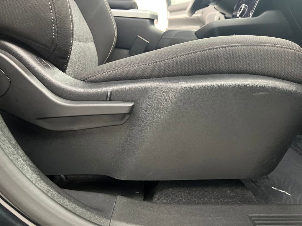 Used 2025 GMC Terrain Elevation image 23