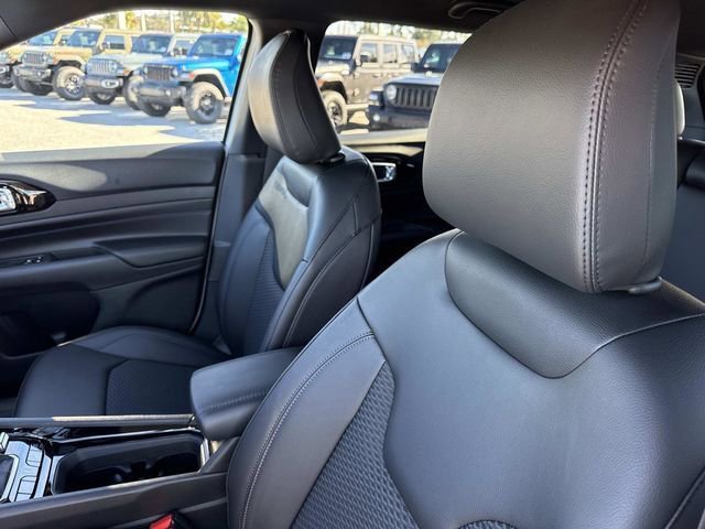 New 2026 Jeep Compass Latitude image 20