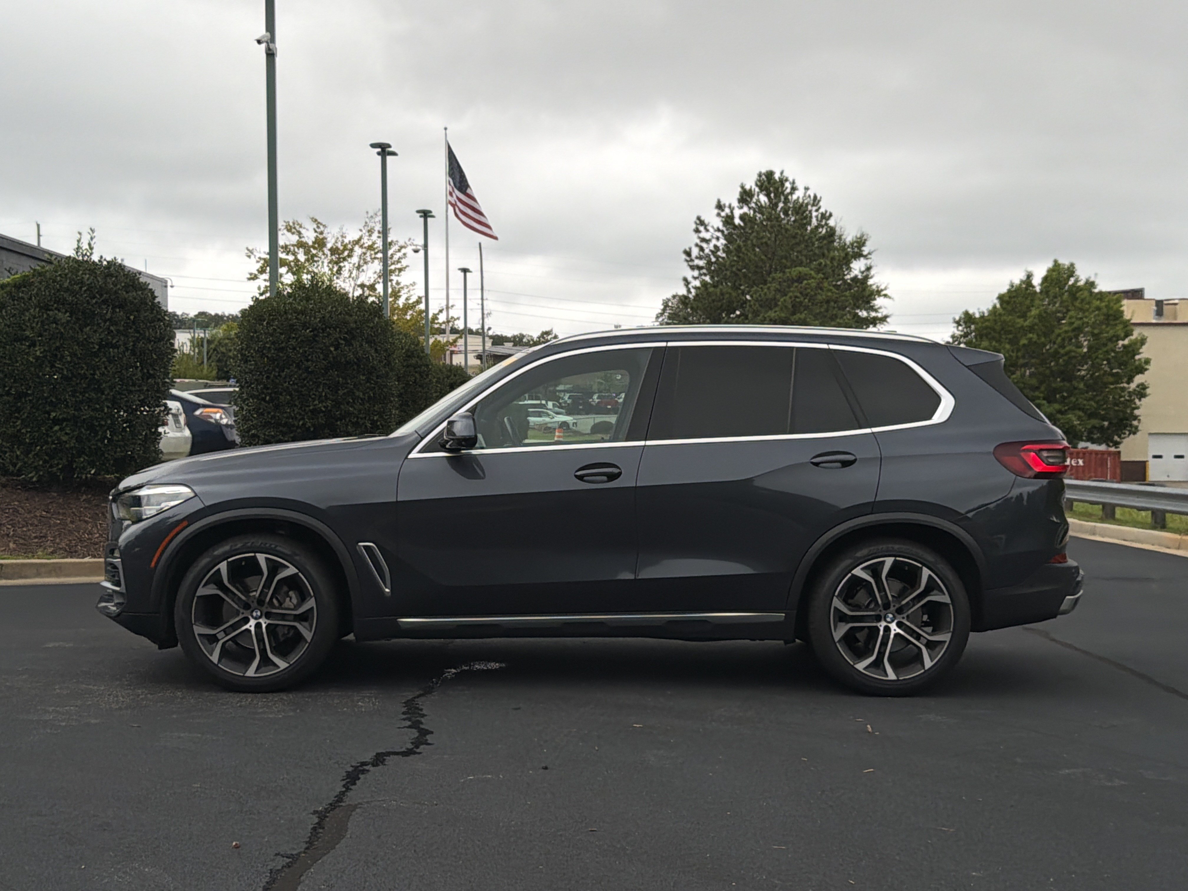 Used 2021 BMW X5 sDrive40i w/ Premium Package RWD image 12