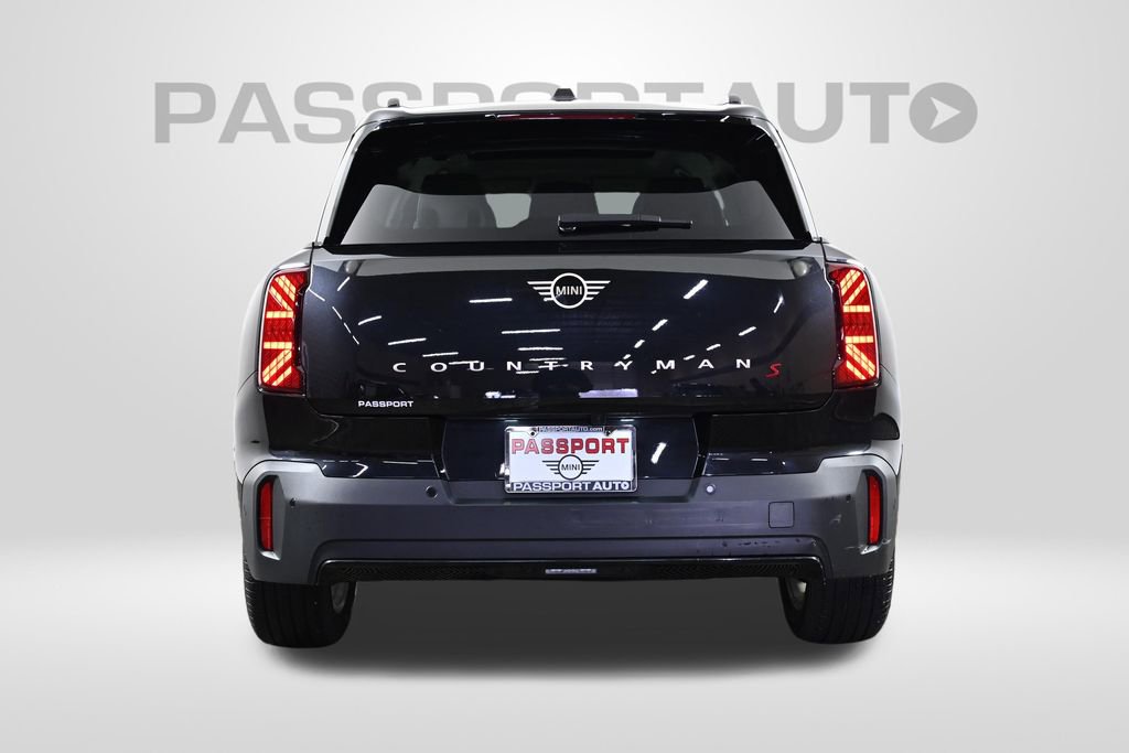 Certified 2025 MINI Cooper Countryman S w/ Comfort Package Max image 8