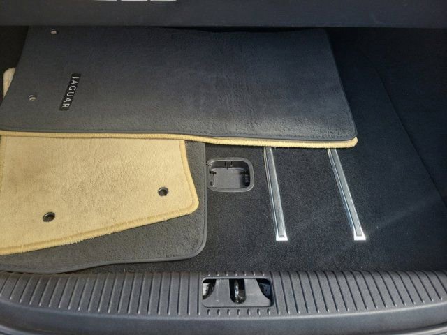 Used 2012 Jaguar XK Base image 8