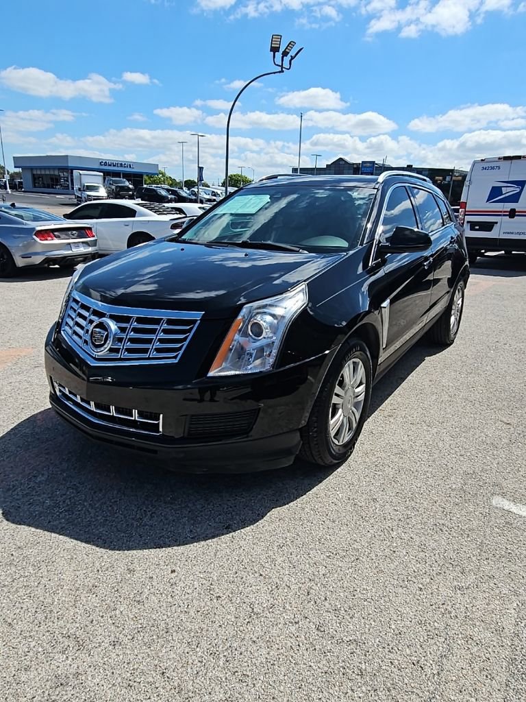 Used 2016 Cadillac SRX Luxury w/ Driver Awareness Package FWD image 3