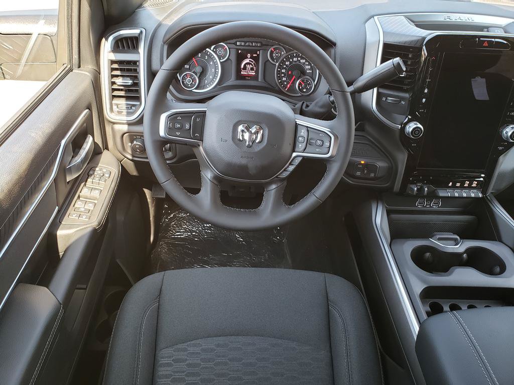 New 2026 RAM 2500 Big Horn AWD/4WD image 16