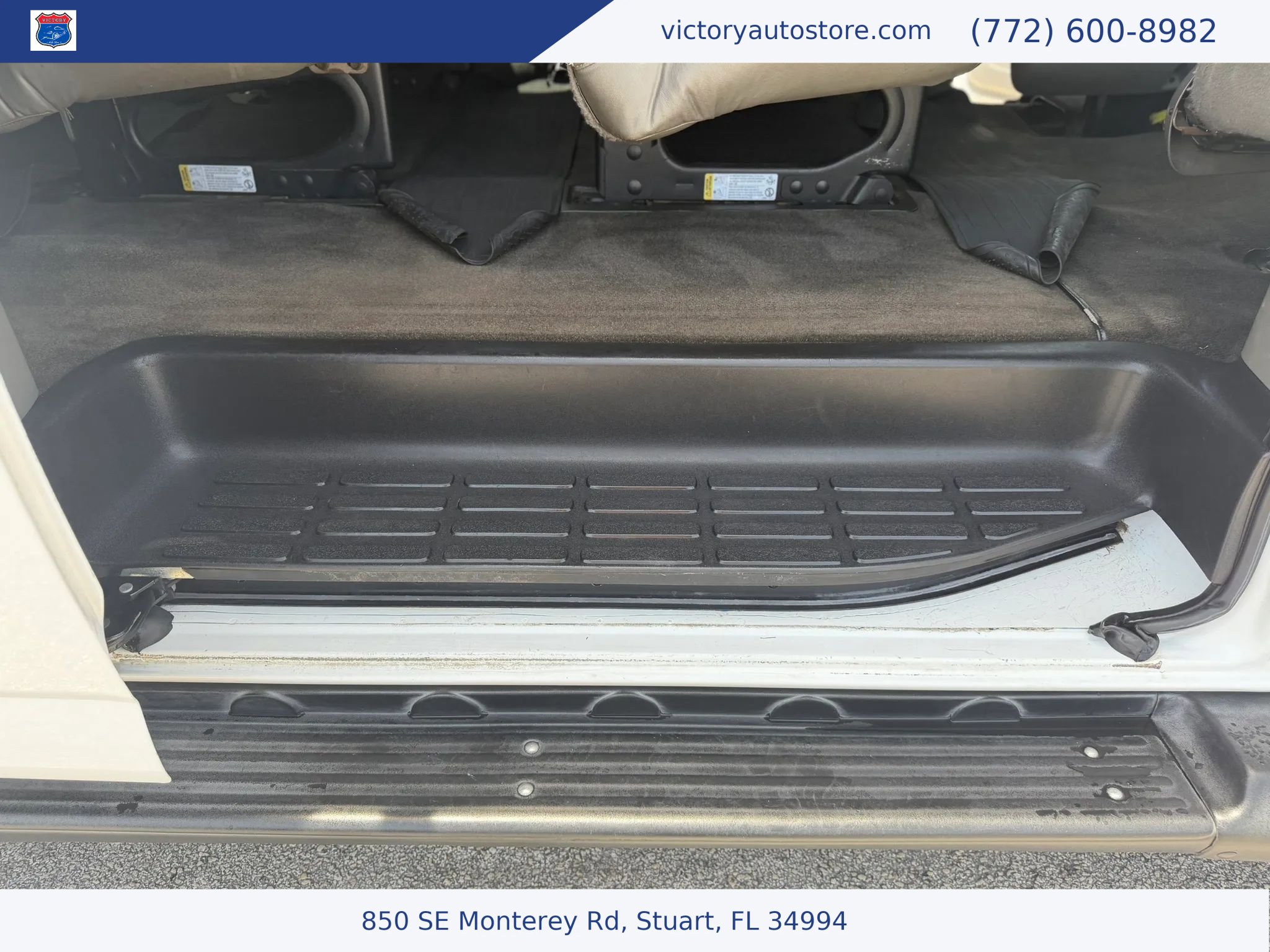Used 2018 Chevrolet Express 3500 LT w/ LT Preferred Equipment Group RWD image 37