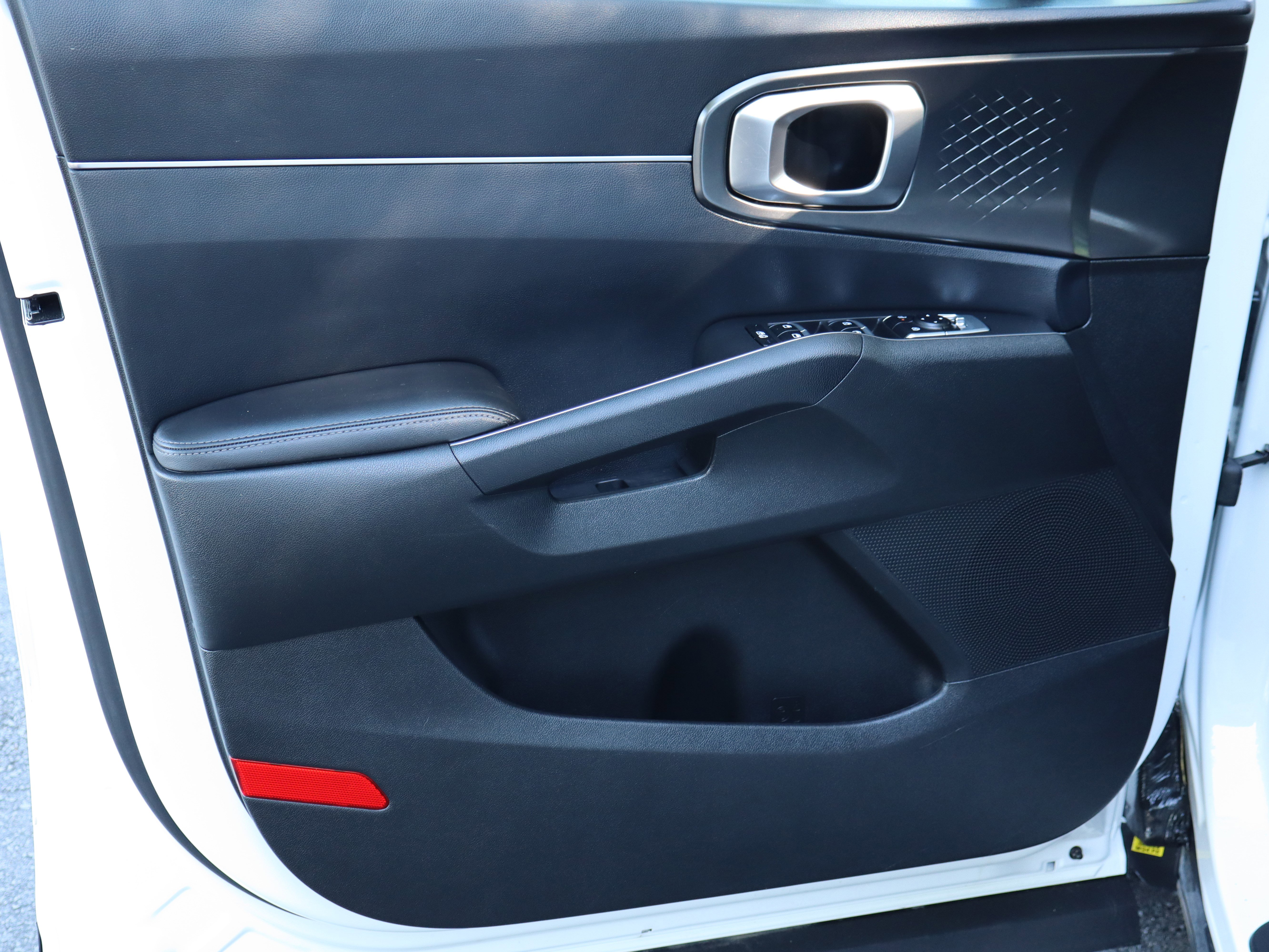 Used 2025 Kia Sorento EX image 19