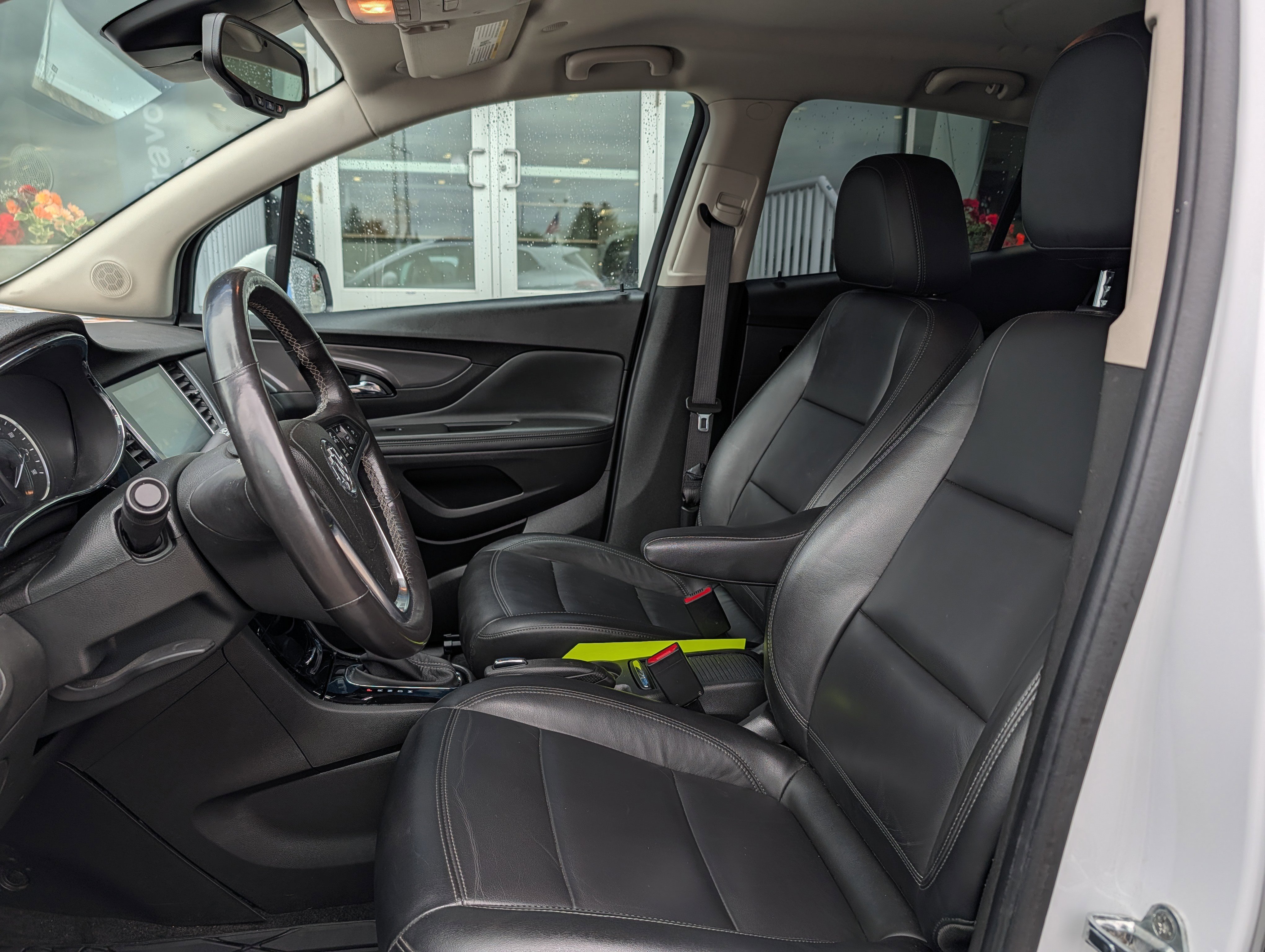 Used 2019 Buick Encore Essence w/ Safety Package II AWD/4WD image 8